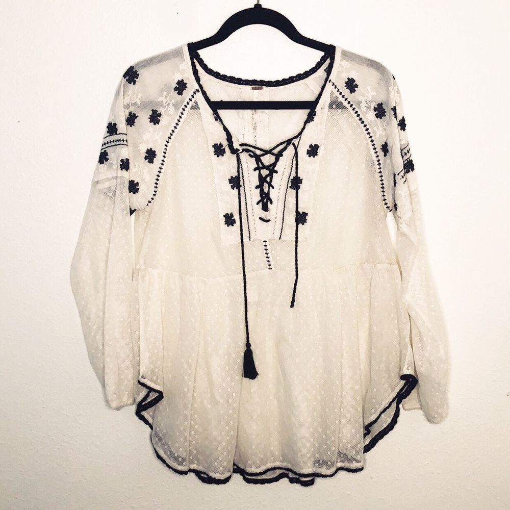 ☀️ Free People Cream Lace Embroidered Long sleeve